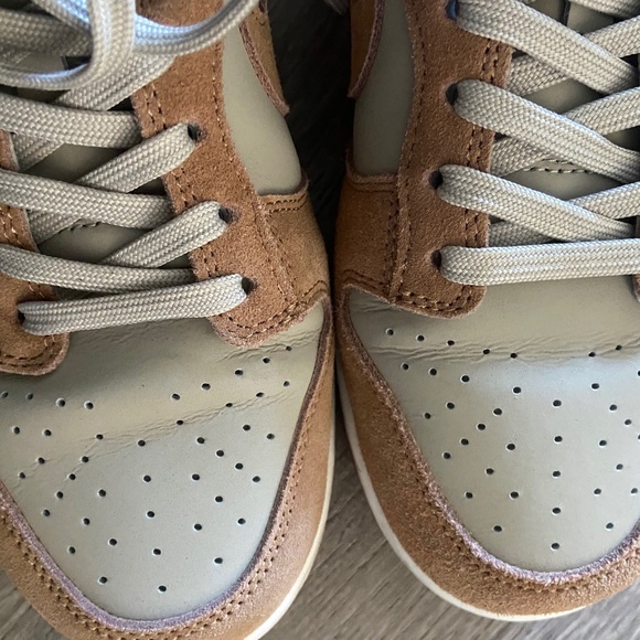 Nike Dunk  8.5-9 women Beige Neutral Color - Picture 3 of 10